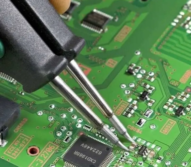 İş Makinesi Beyin Monitor Kumanda Ve Kart Tamiri